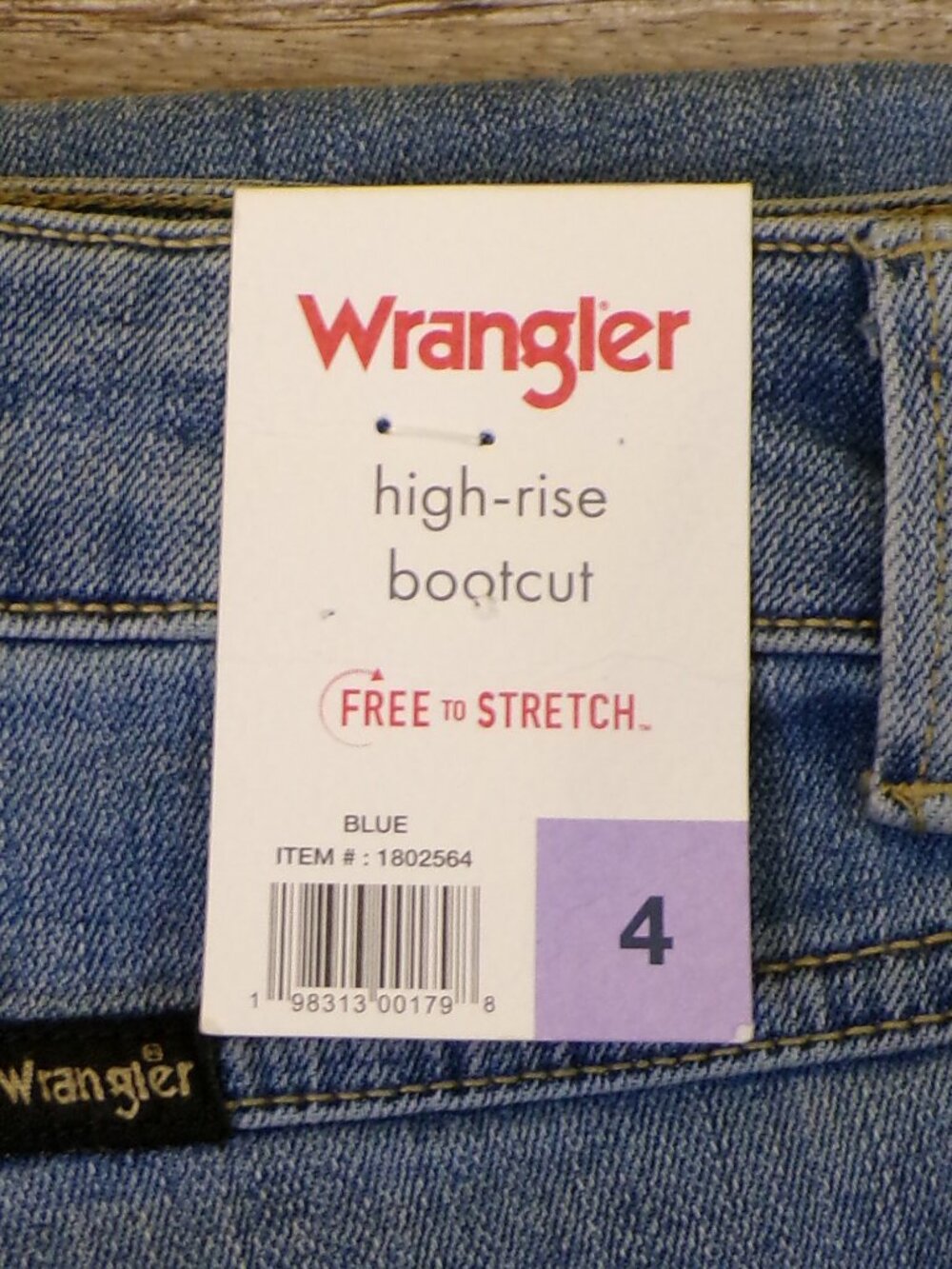 Wrangler NWT Women’s High Rise Bootcut Free to Stretch Denim Blue Jeans Size 4 - Picture 2 of 5